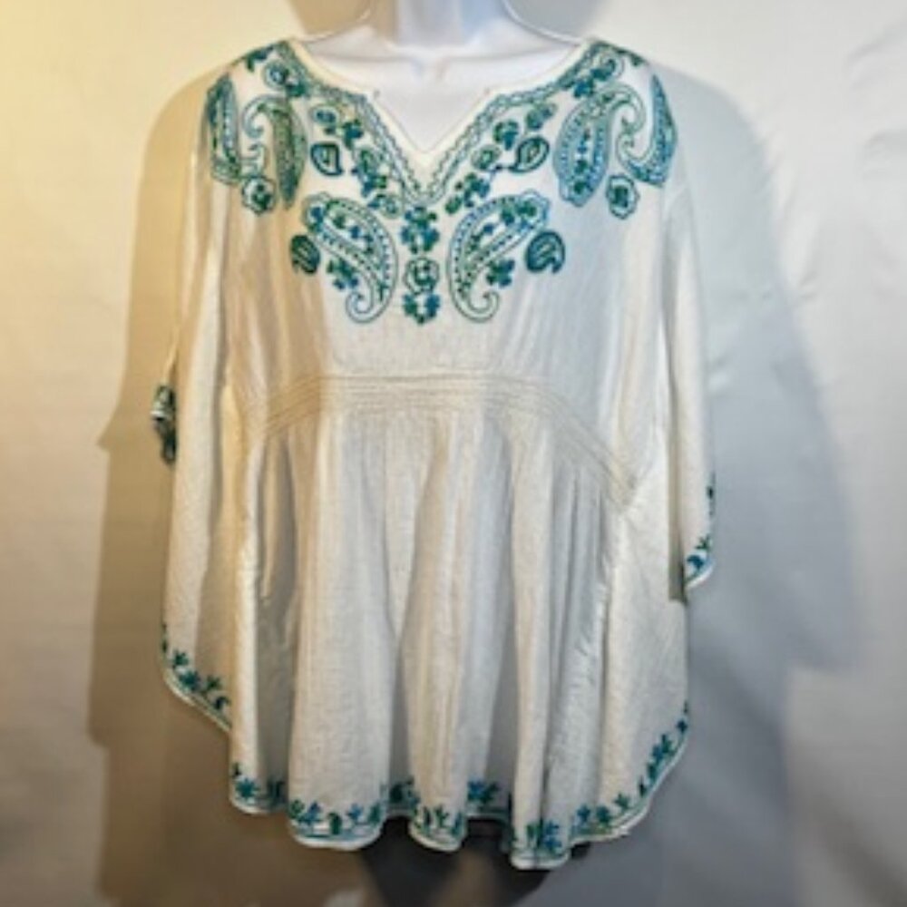 Style & Co Poncho style boho embellished top. NWT Size M